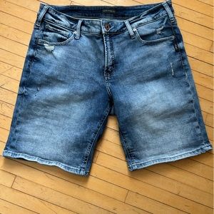 SILVER Elyse Bermuda Shorts